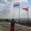 По джунглям, на квадроциклах.